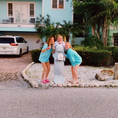 Profile Picture of Darby Campbell (@darbycampbell_) on Twitter