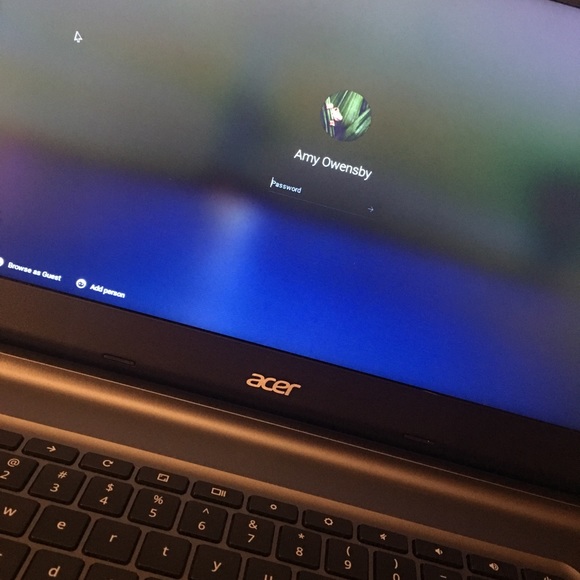 Profile Picture of Amy Owensby (@amyo530) on Poshmark