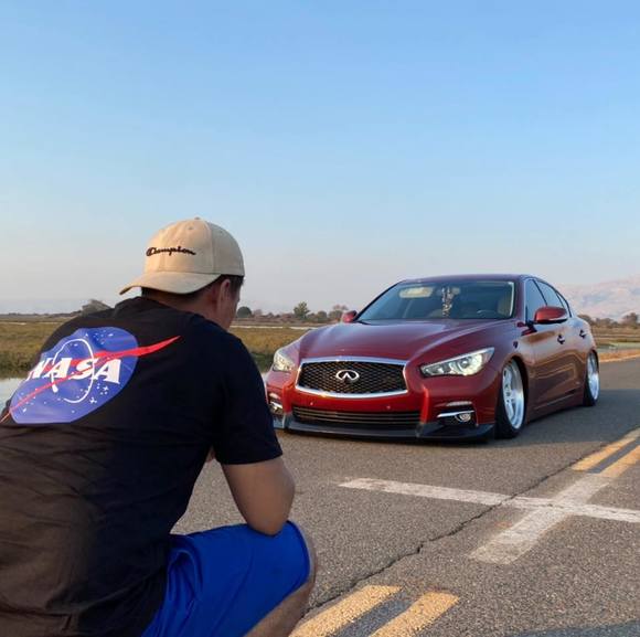 Profile Picture of Ruzzle Cabilatazan (@ruzzywuzzy) on Poshmark