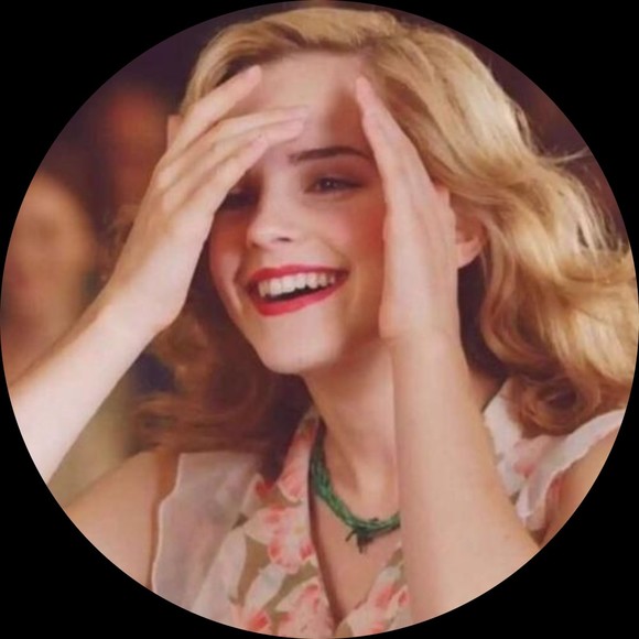 Profile Picture of Bento Bento (@bentobento877) on Poshmark