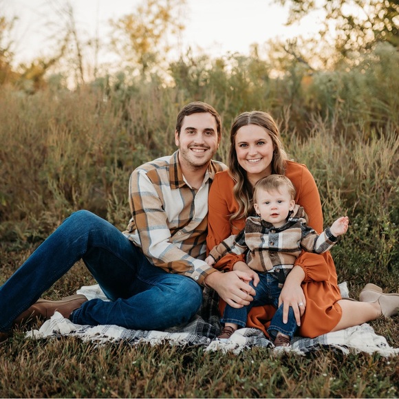 Profile Picture of Morgan Baumgartner (@morganlynn000) on Poshmark