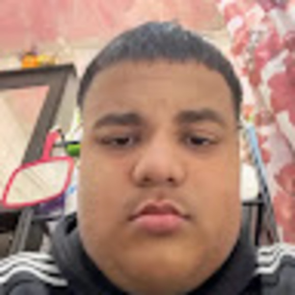 Profile Picture of Isaac Gamboa (@gamboaisaac87) on Poshmark