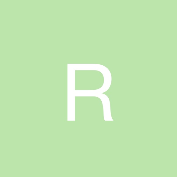 Profile Picture of Randi steele (@rsteele73) on Poshmark
