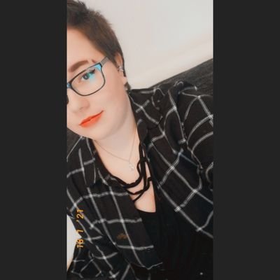 Profile Picture of Larissa (@LarissaFuchs1) on Twitter