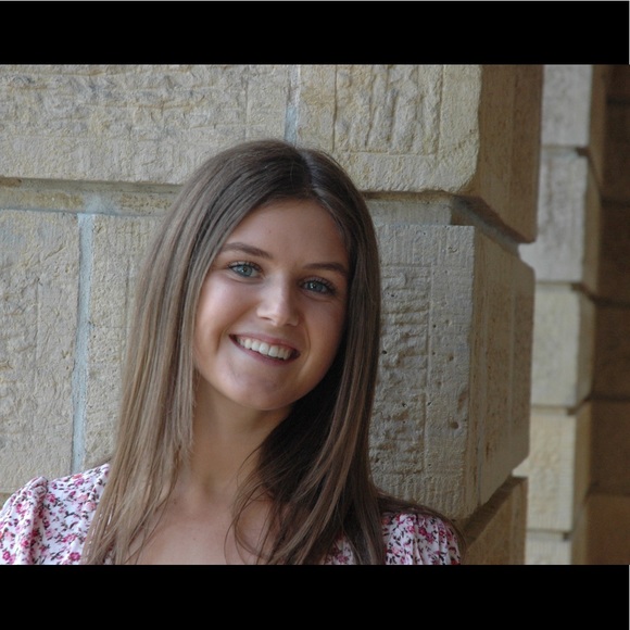 Profile Picture of Jayne Patterson (@jpatt678) on Poshmark