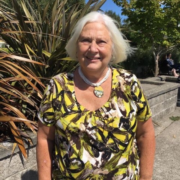 Profile Picture of Sharon Janzen (@sharonjanzen666) on Poshmark