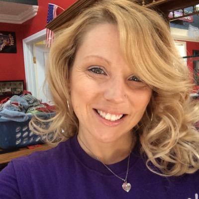 Profile Picture of Brandi@NetworkRealty (@BrandiBucci) on Twitter