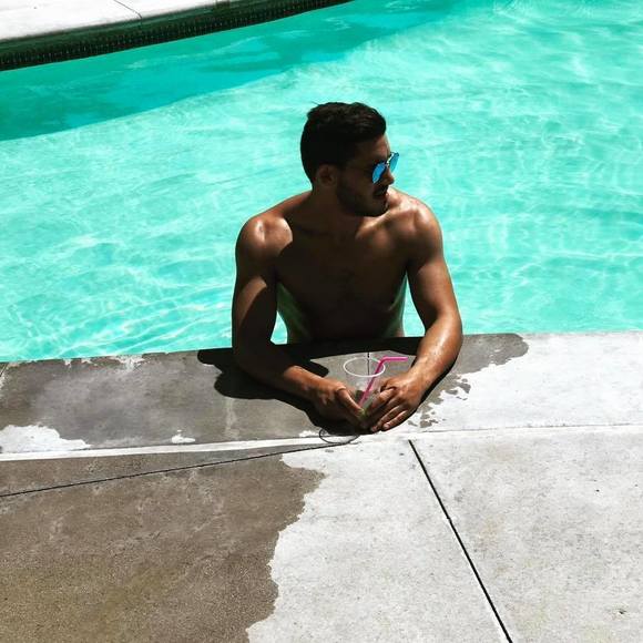 Profile Picture of Yonatan Osher (@yonatanosher) on Poshmark