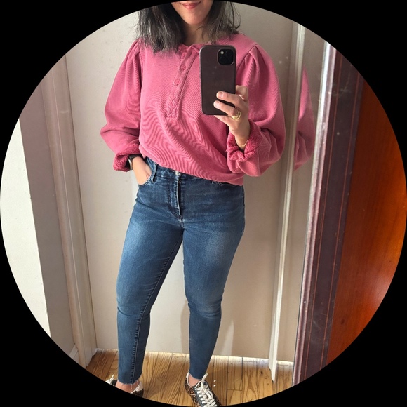 Profile Picture of Stefanie Hilarczyk (@shilarczyk) on Poshmark