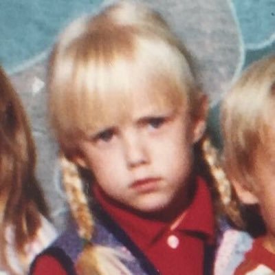 Profile Picture of Ally Ray (@darthlunar) on Twitter