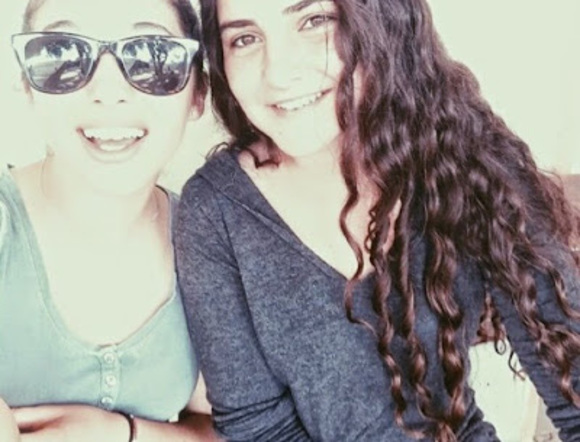 Profile Picture of Danielle Twiss (@danielletwiss) on Poshmark