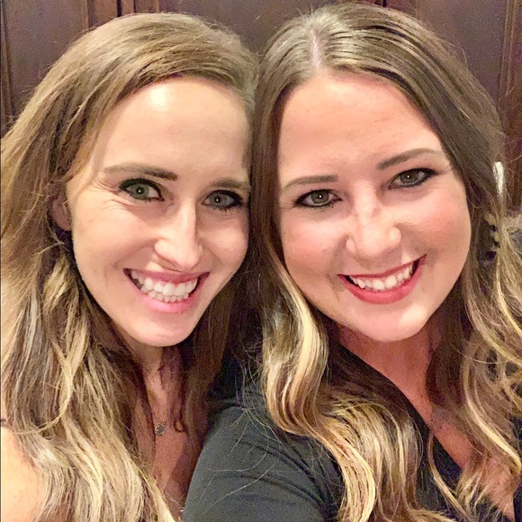 Profile Picture of Kelli Warden (@kelli_warden) on Poshmark