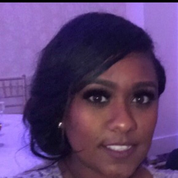 Profile Picture of Rahwa Gebrai (@rgebrai) on Poshmark