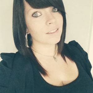 Profile Picture of Laura Bachmann (@laura_bachmann) on Twitter