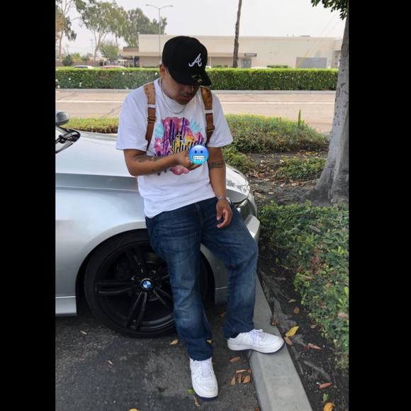 Profile Picture of Kevin Contreras (@kevin18705) on Poshmark