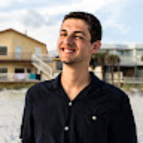 Profile Picture of Andrew Gerstner (@andrewgerstner) on Poshmark