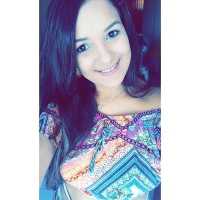 Profile Picture of Lorena Rodrigues (@Lorenna_R_) on Twitter