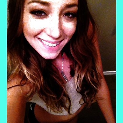 Profile Picture of A Richard (@crystal26337103) on Twitter