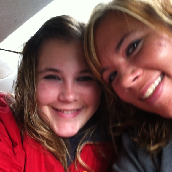 Profile Picture of Taylor Giles (@taygiles) on Poshmark