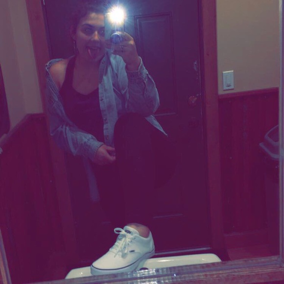 Profile Picture of Marley Lorton (@marleylorton) on Poshmark