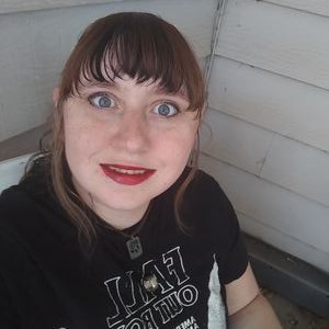 Profile Picture of Amanda Stratton (@DaniHart1991) on Twitter