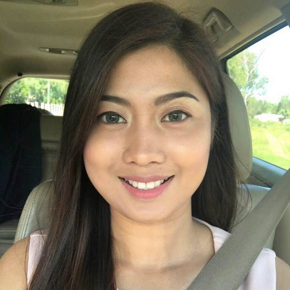 Profile Picture of Faye Gonzalvo smallcombe (@fayegonzalvo753) on Poshmark