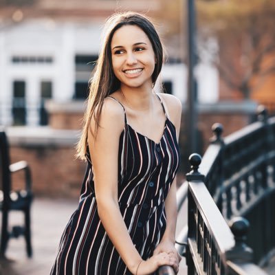 Profile Picture of Isabella Irizarry (@izzybizzy50) on Twitter