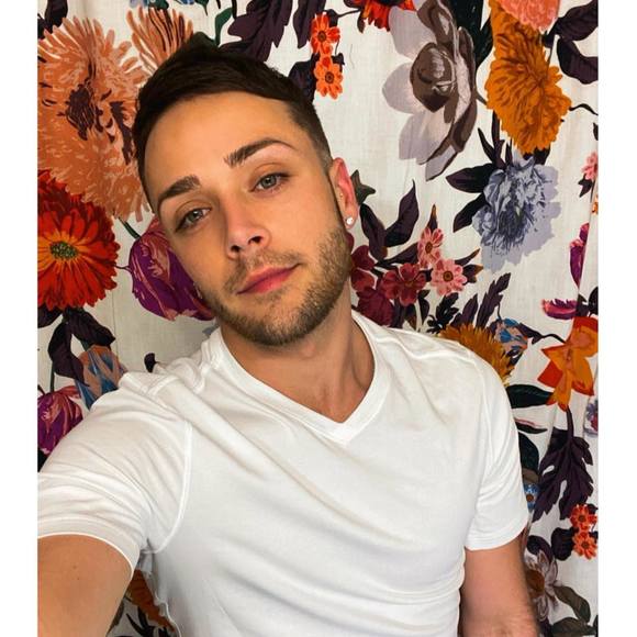 Profile Picture of August Walker (@augustwadew) on Poshmark