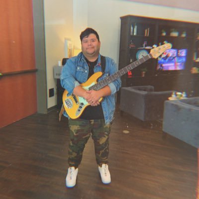 Profile Picture of Jesse Phillips (@jessedeanrivero) on Twitter