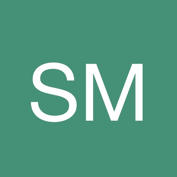 Profile Picture of Sandra Moore (@sansdfghjkhnerg) on Poshmark