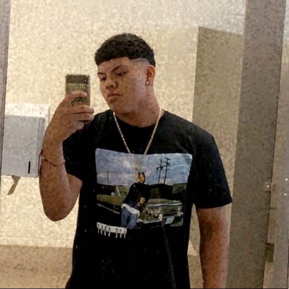 Profile Picture of Jose Berra (@berra212) on Poshmark