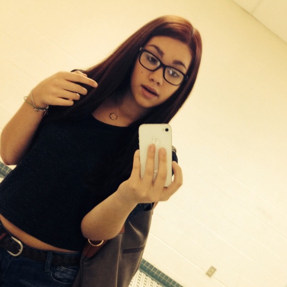 Profile Picture of Britany Formichelli (@itsbritany) on Poshmark
