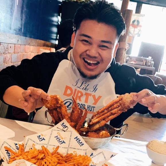 Profile Picture of Ricky Poonsuk (@aarepe) on Poshmark