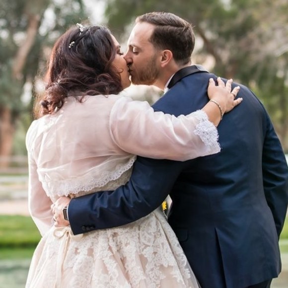 Profile Picture of Heidi Sivitos (@heidisivitos) on Poshmark