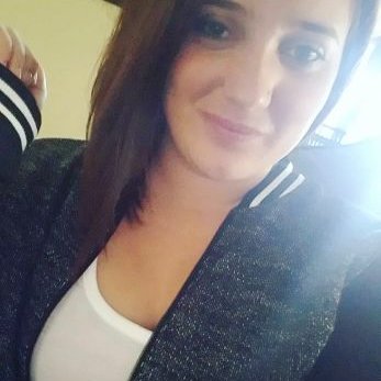 Profile Picture of Veronica Kramer (@Socializeitllc) on Twitter