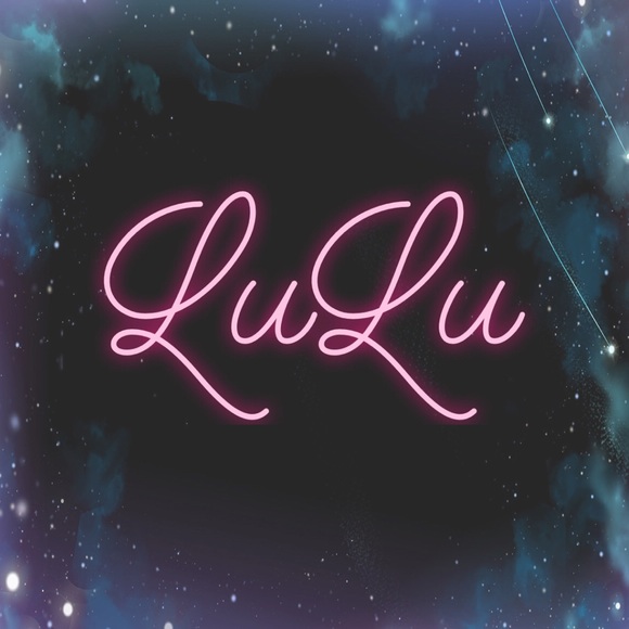 Profile Picture of Lucy Yu (@lucyyu1216) on Poshmark