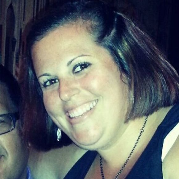 Profile Picture of Kyle Moll (@mollymoll77) on Poshmark