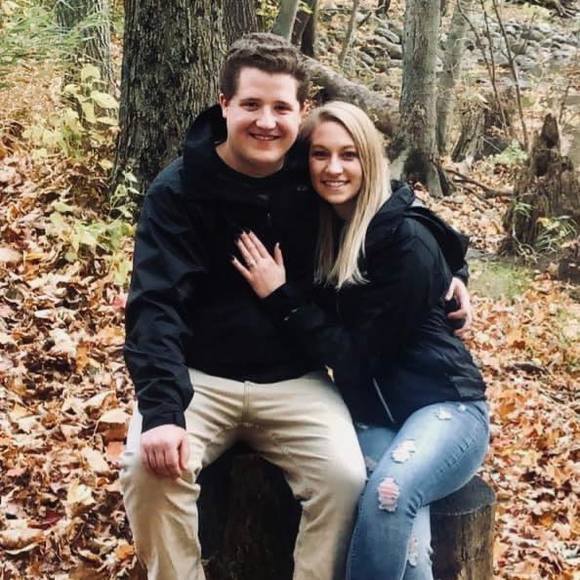 Kyle Benik - Poshmark Profile Picture of Kyle Benik (@kyle28911) on Poshmark