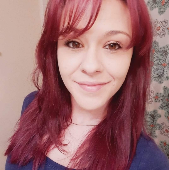 Profile Picture of Chelsea Cribbins (@cc123456789) on Poshmark