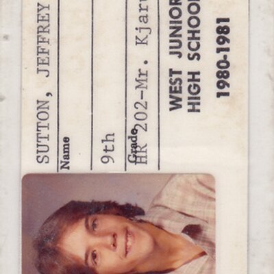 Profile Picture of Jeffrey Linn Sutton (@suttonelvis) on Twitter