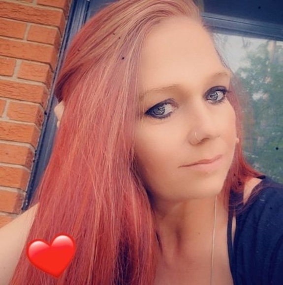 Profile Picture of Stephanie Craig (@stephi_20001982) on Poshmark