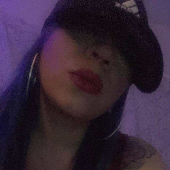 Profile Picture of Raquel Alejandre (@lovelost4u18) on Poshmark