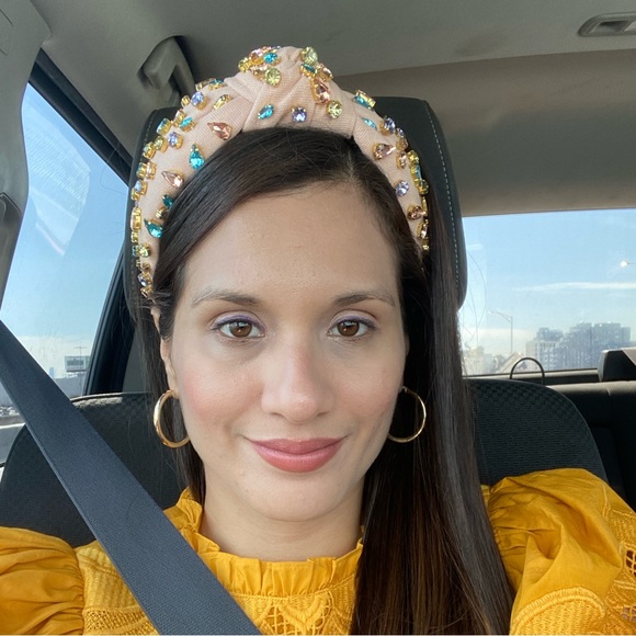 Profile Picture of Xenia Hernandez (@xeniahernand996) on Poshmark