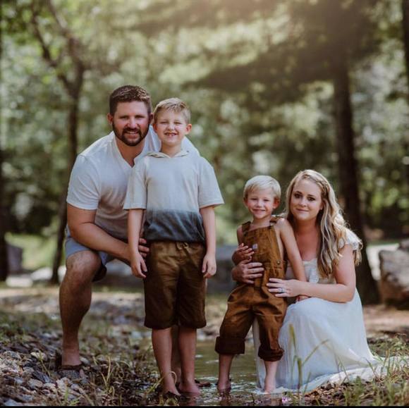 Profile Picture of Allison Chapman (@allisonchapman) on Poshmark