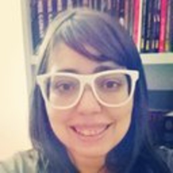 Profile Picture of Lorraine Silva (@lorraine7silva) on Poshmark
