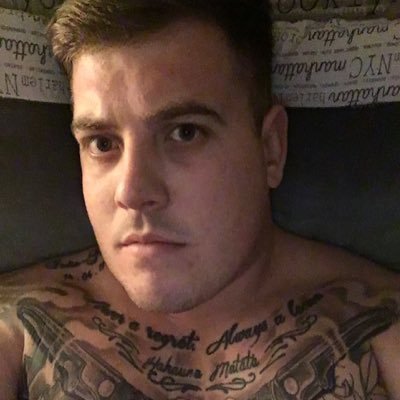 Profile Picture of Aaron Henshaw (@aaronhenshaw88) on Twitter