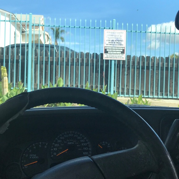 Profile Picture of Anahi Casarrubias (@its_anahi) on Poshmark