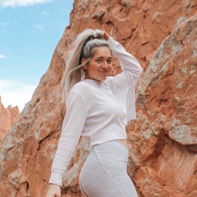 Profile Picture of Olivia (@oliviacorrea_) on Twitter