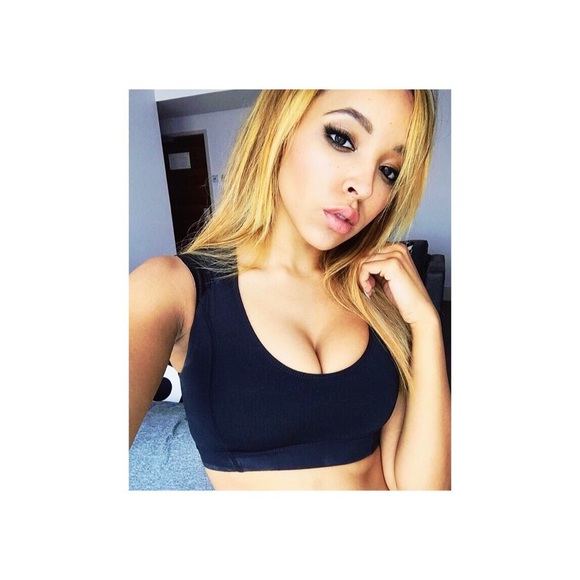 Profile Picture of Jontae Aamir (@jontaeaamir) on Poshmark