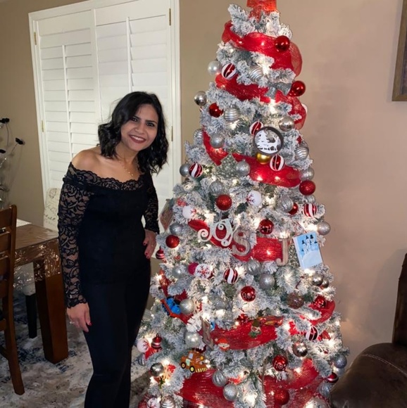 Profile Picture of Nancy Tawadrous (@nancytawadrous) on Poshmark